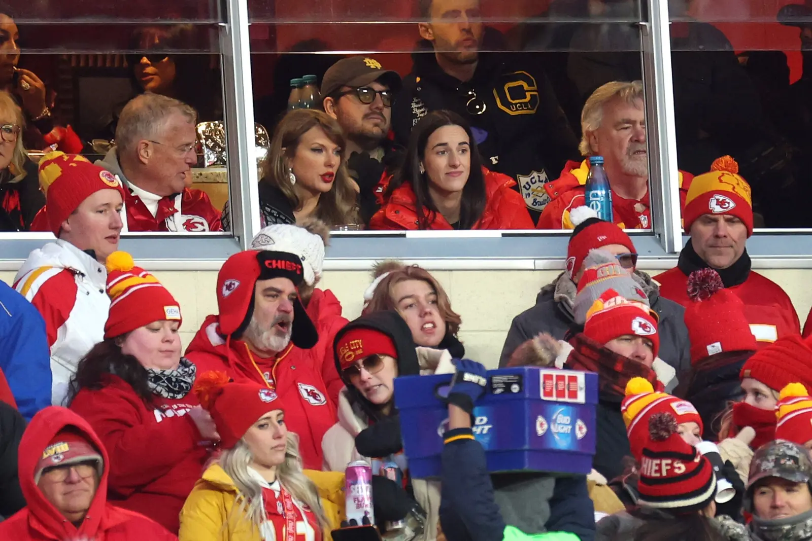 Caitlin Clark și Taylor Swift transformă meciul Chiefs într-un moment viral