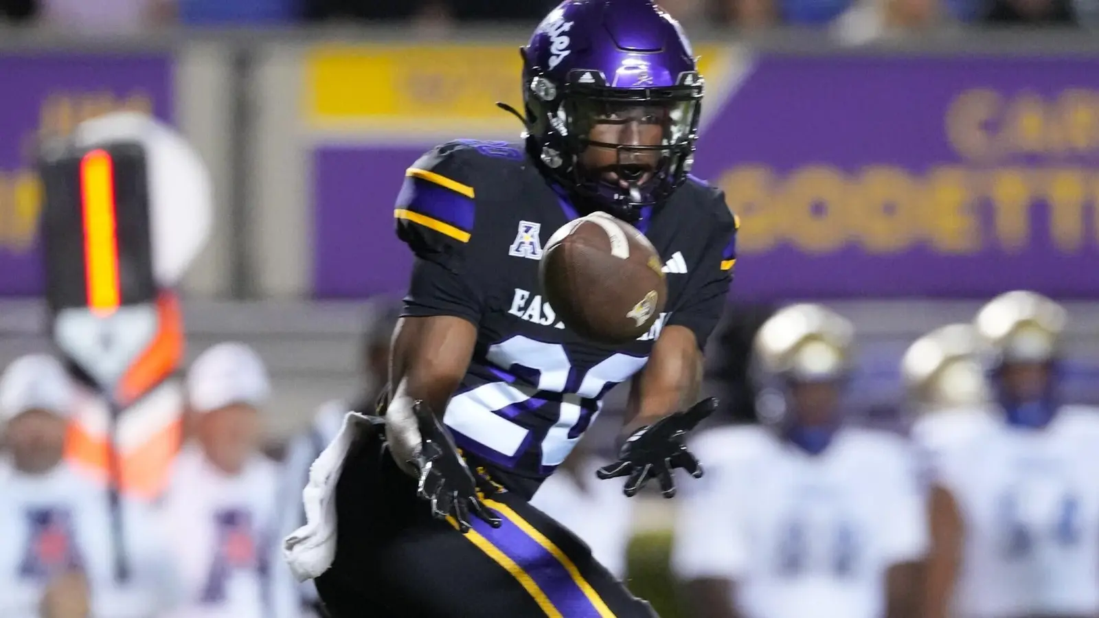 East Carolina vs. Memphis: Provocarea de pe teren propriu pentru Demoni