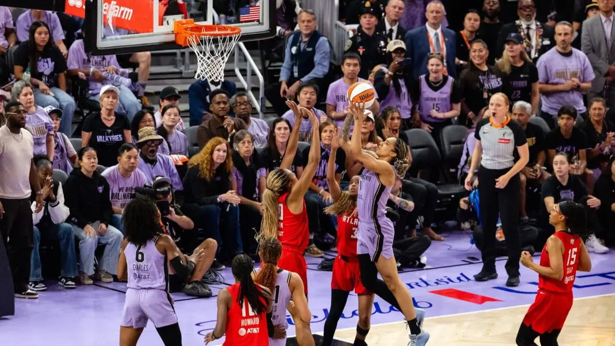 Fostul prezentator ESPN lovește WNBA: De ce a devenit imnul un scandal în finale?