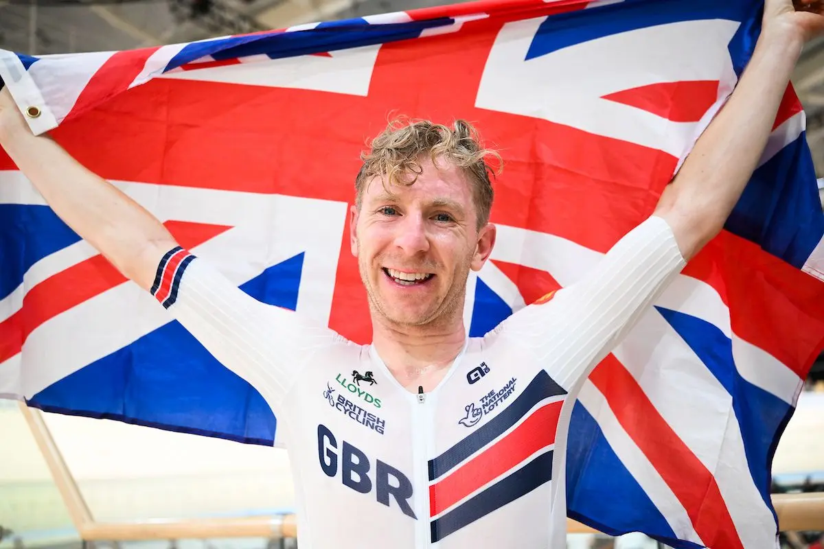 Marea Britanie domină: două aururi noi la Campionatul Mondial de Ciclocross pe Pista