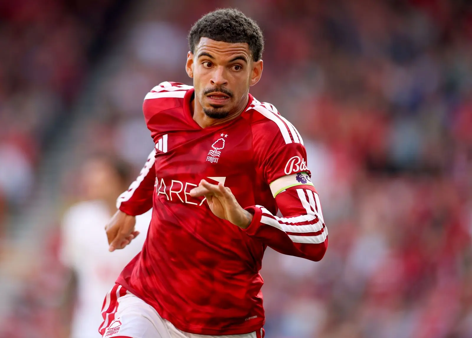 Morgan Gibbs-White revine în lotul Nottingham Forest după accidentare ușoară
