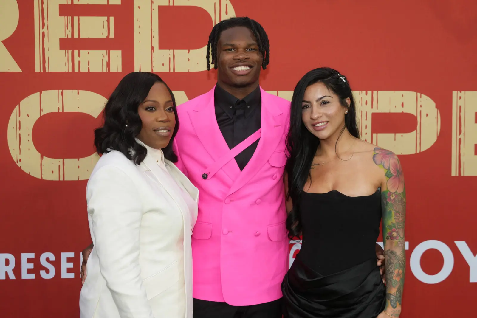 Shannon Sharpe răspunde acuzațiilor soției lui Travis Hunter
