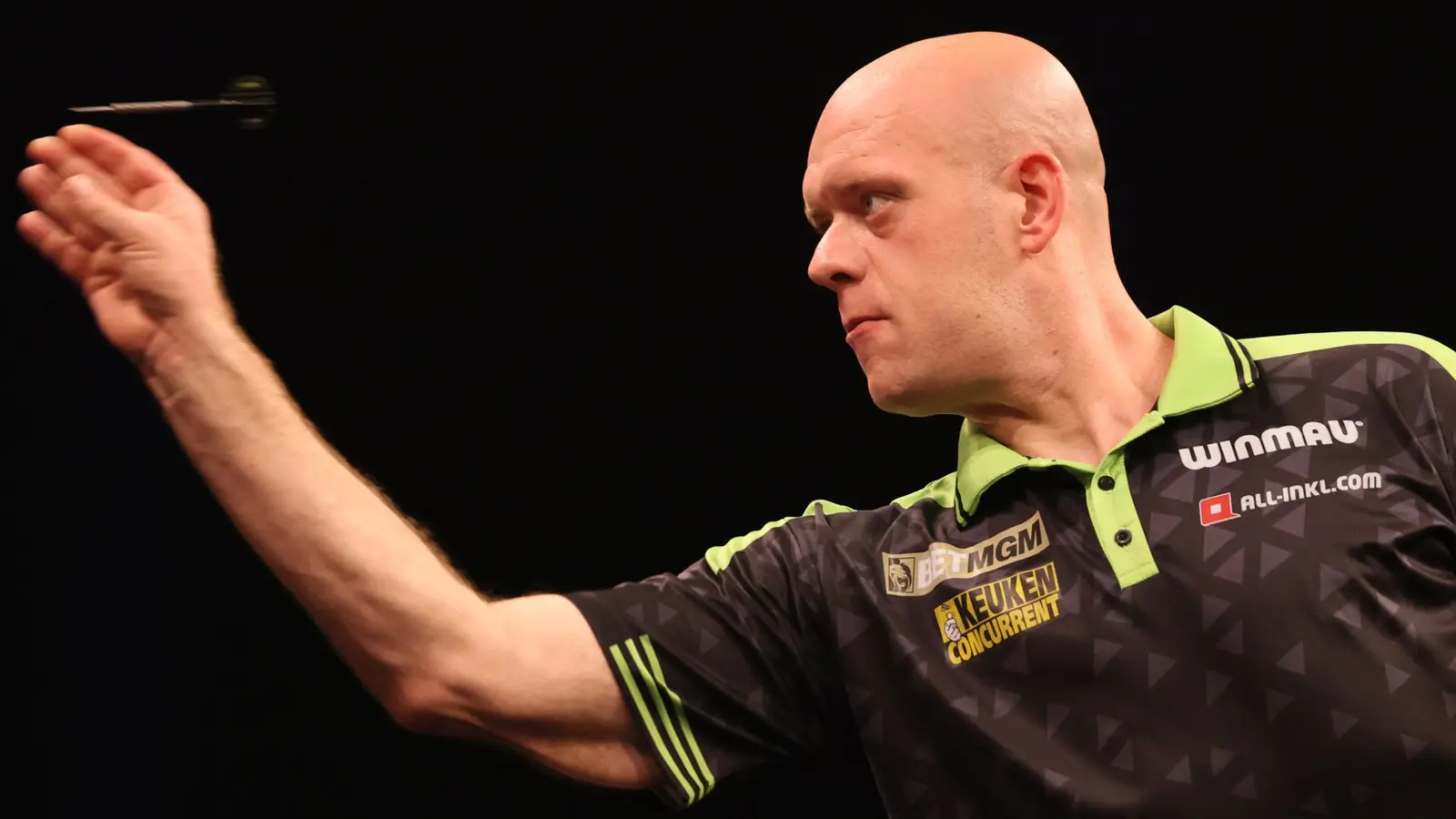 Van Gerwen eliminat în al doilea tur, Van Veen face istorie, Price câștigă la revenire