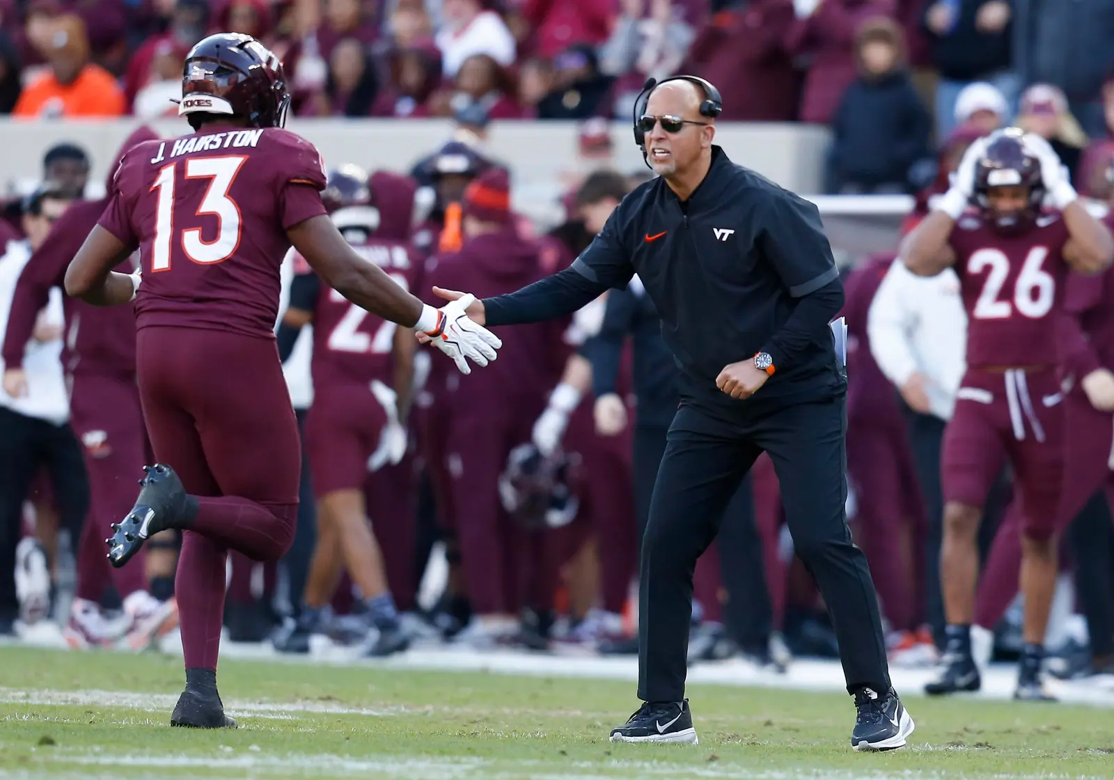 Victorie solidă pe Lane Stadium: Hokies trec de Yellow Jackets cu 34-24
